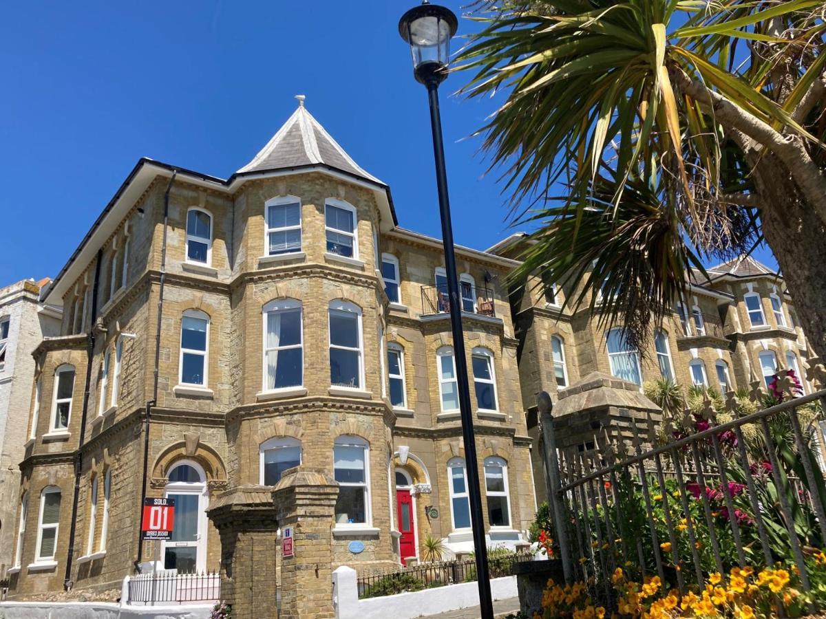 Flat 2, 1 Alexandra Gardens Daire Ventnor Dış mekan fotoğraf