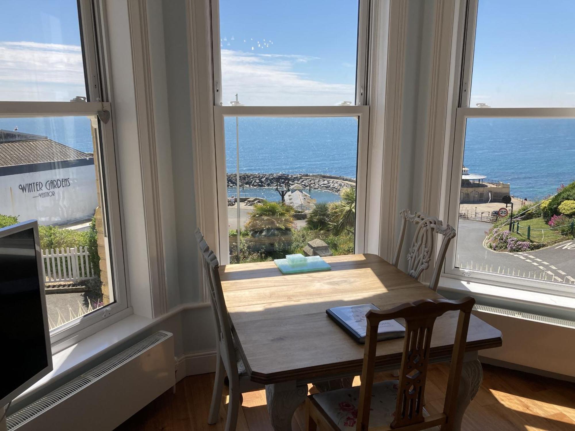 Flat 2, 1 Alexandra Gardens Daire Ventnor Dış mekan fotoğraf